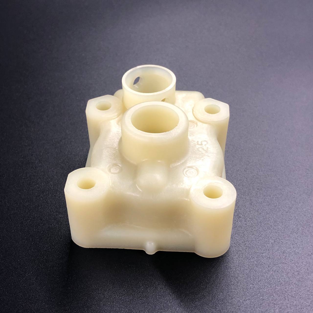 картинка Корпус помпы охлаждения Tohatsu MFS25-30 (Tohatsu)