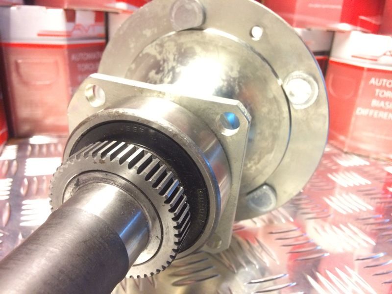 картинка Комплект усиленных полуосей AVT Нива (22 шлица)