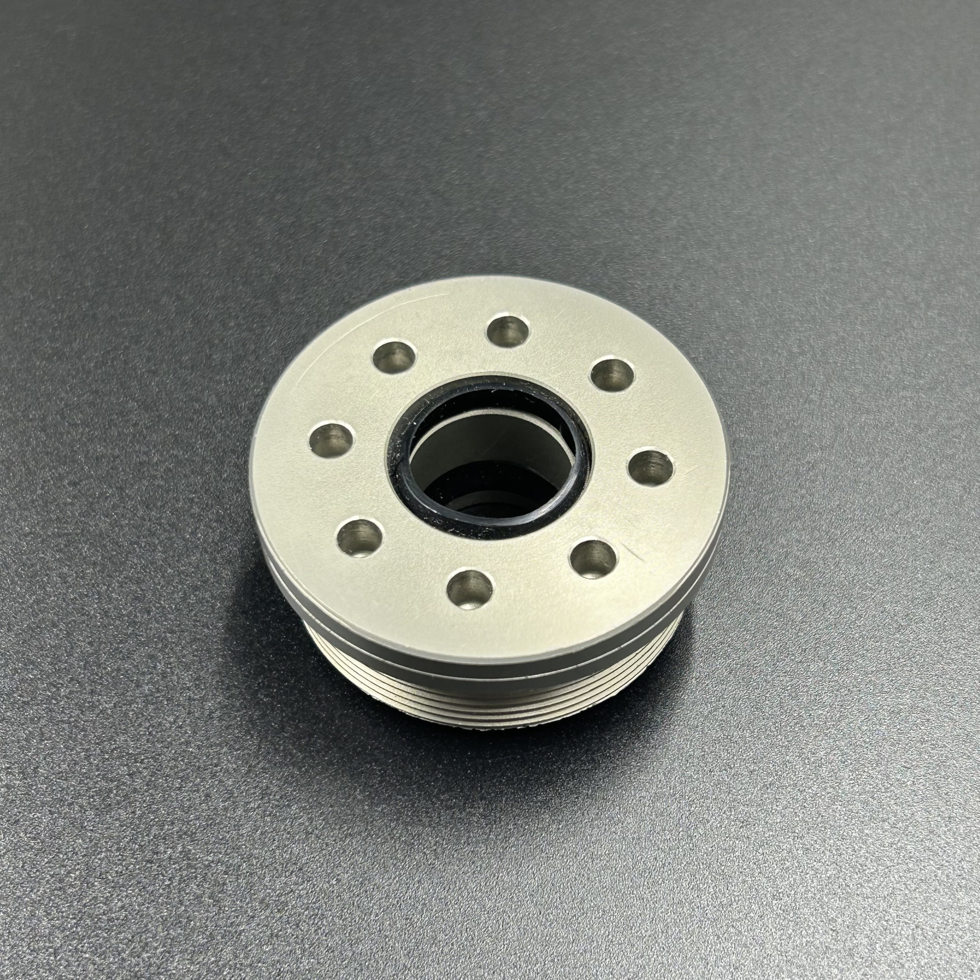 картинка Гайка вспомогательного штока гидроподъема Suzuki DF200-300 (PREMARINE)