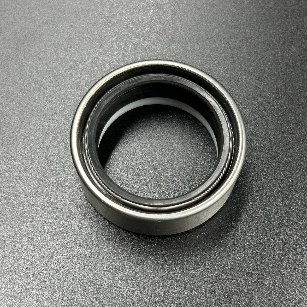 картинка Сальник редуктора MERCRUISER - BRAVO I/II/III  (Mercury) QS