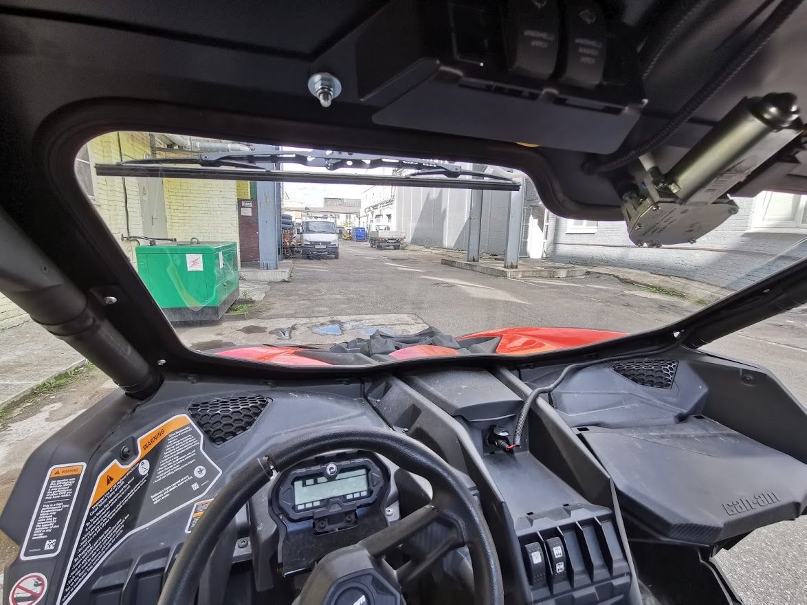 картинка Лобовое стекло для CAN-AM Maverick X3 2017