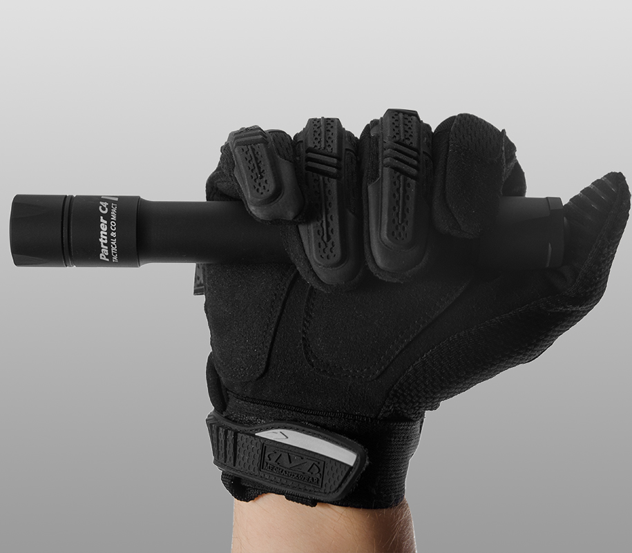 картинка Фонарь ARMYTEK Partner C4 XP-L БЕЛЫЙ