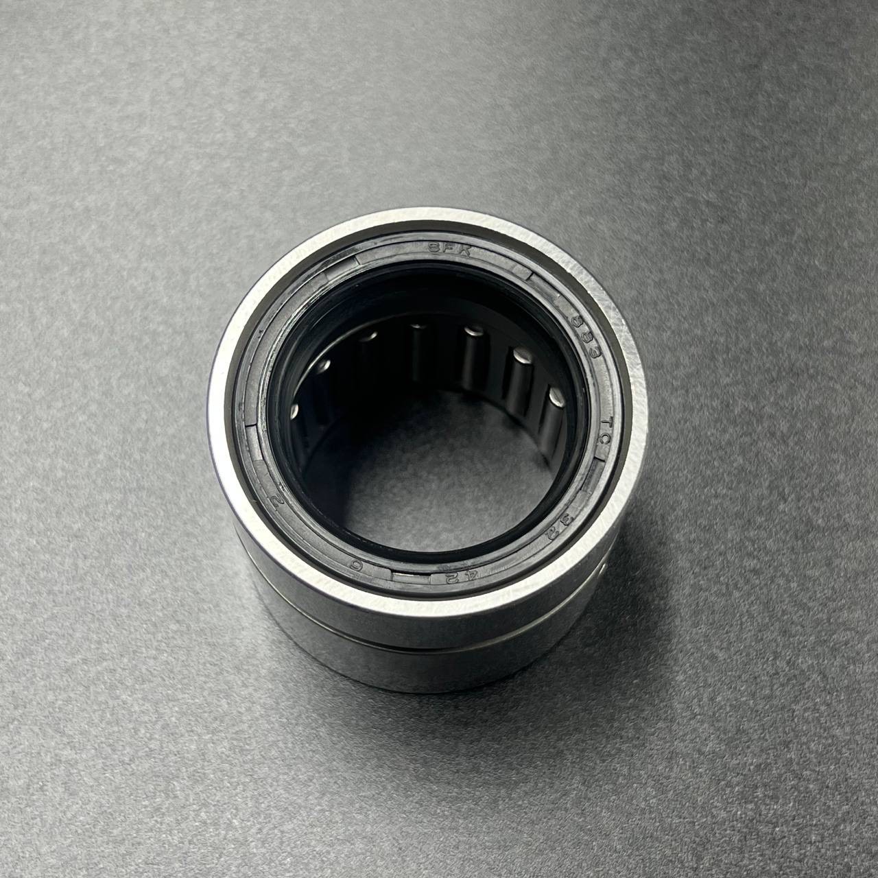 картинка Подшипник роликовый Tohatsu 40-50 (32x47x38.4) (93311-632U1) (Kacawa)