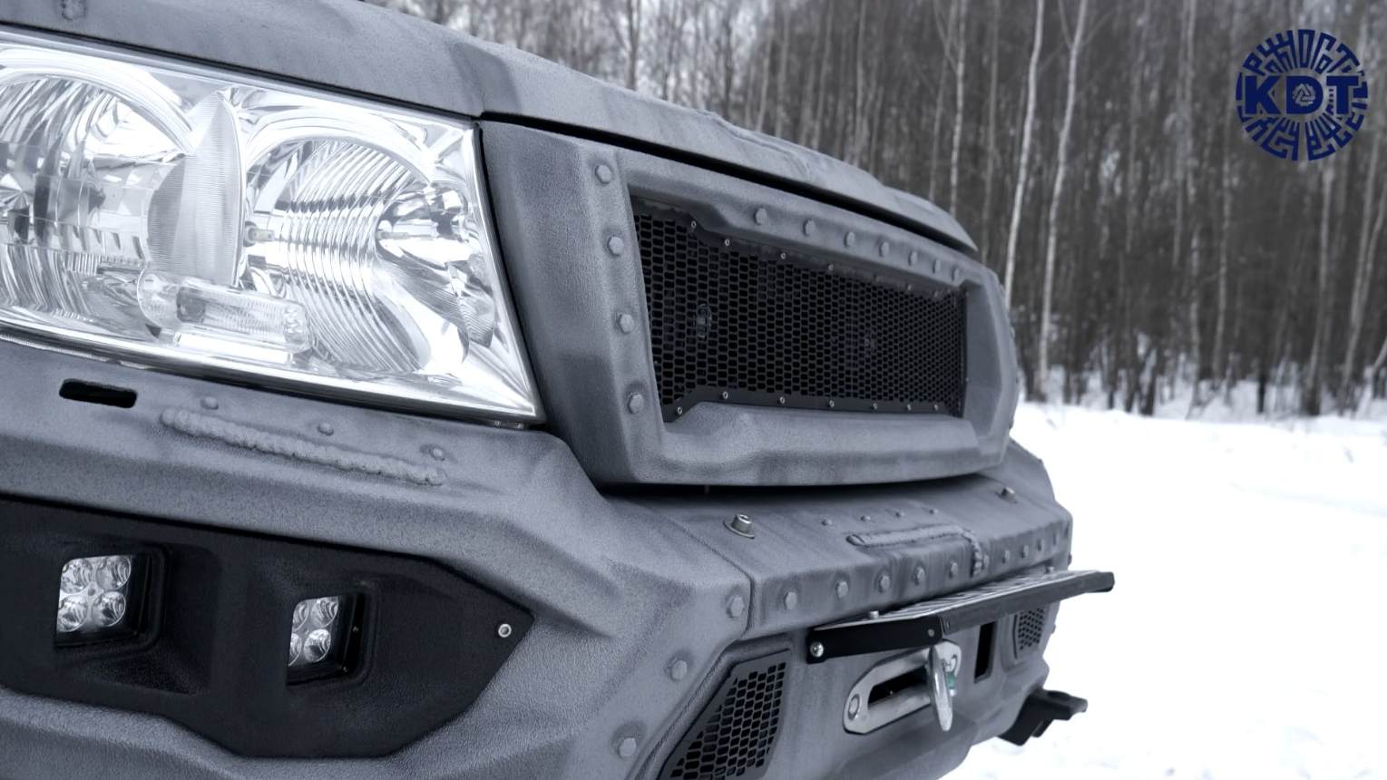 картинка Решётка радиатора - Toyota Land Cruiser 200