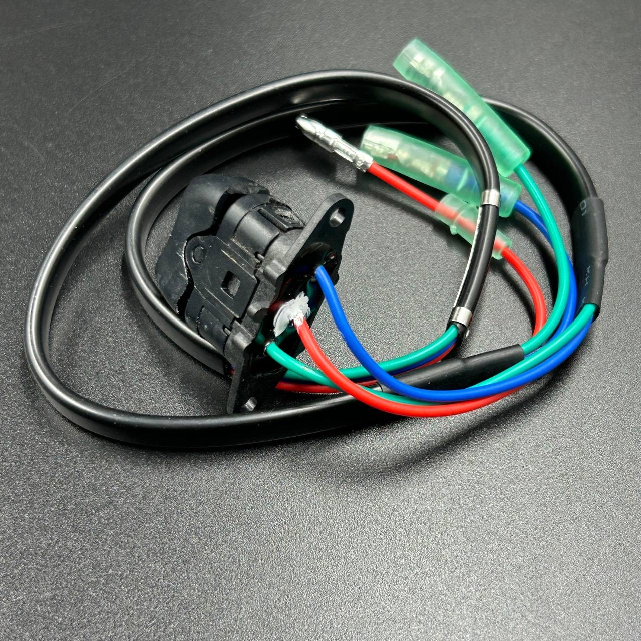 картинка Кнопка гидроподъема пульта д/у Suzuki (New) (PWB)