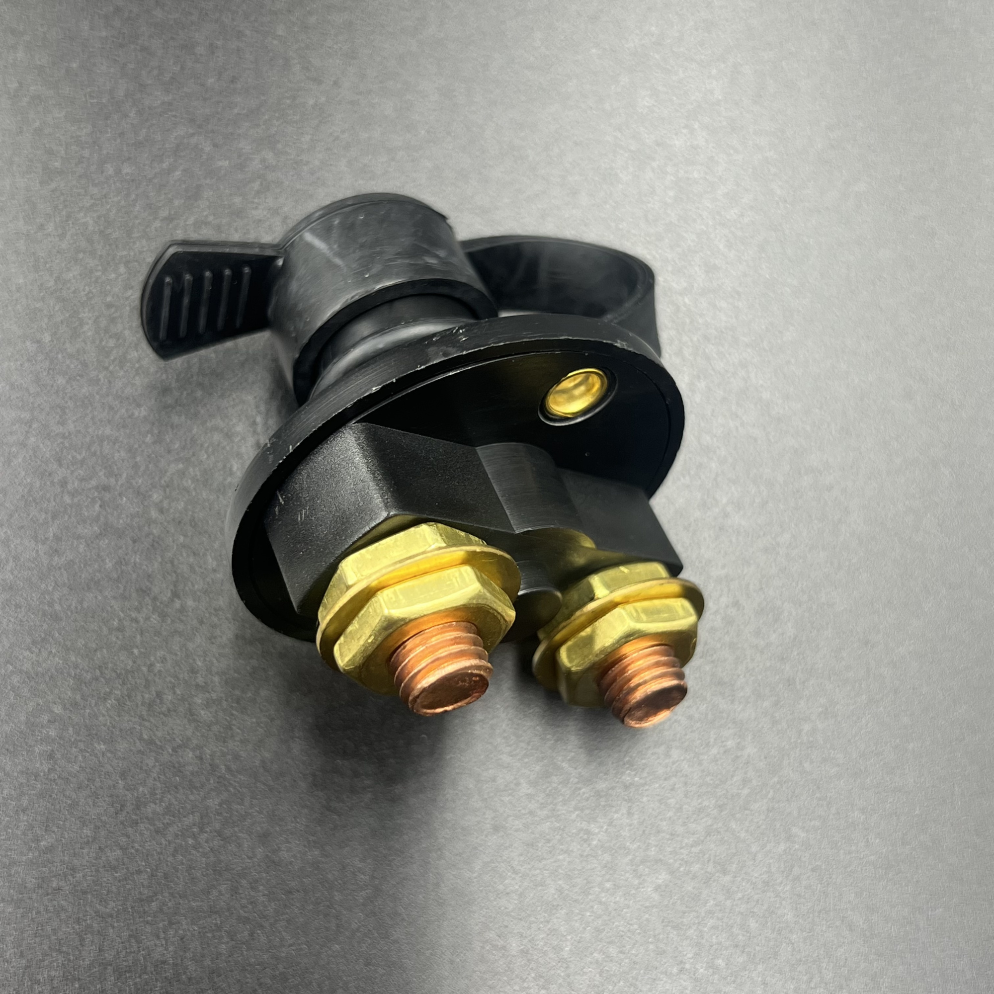 картинка Выключатель массы "ON-OFF" с ключом (Omax)