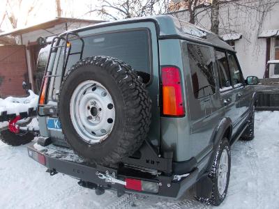 картинка Бампер задний KDT под штатные фонари Land Rover Discovery II