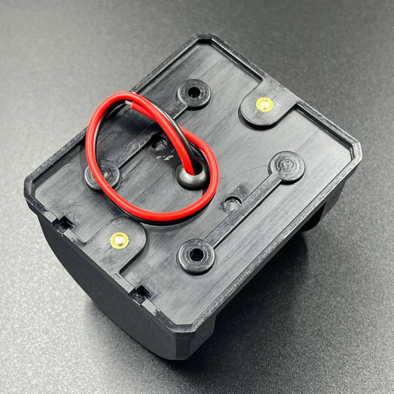 картинка Огонь ходовой (белый)12V (65x56x79мм)(12V-24V, IP66, 5W) (Sunfine)