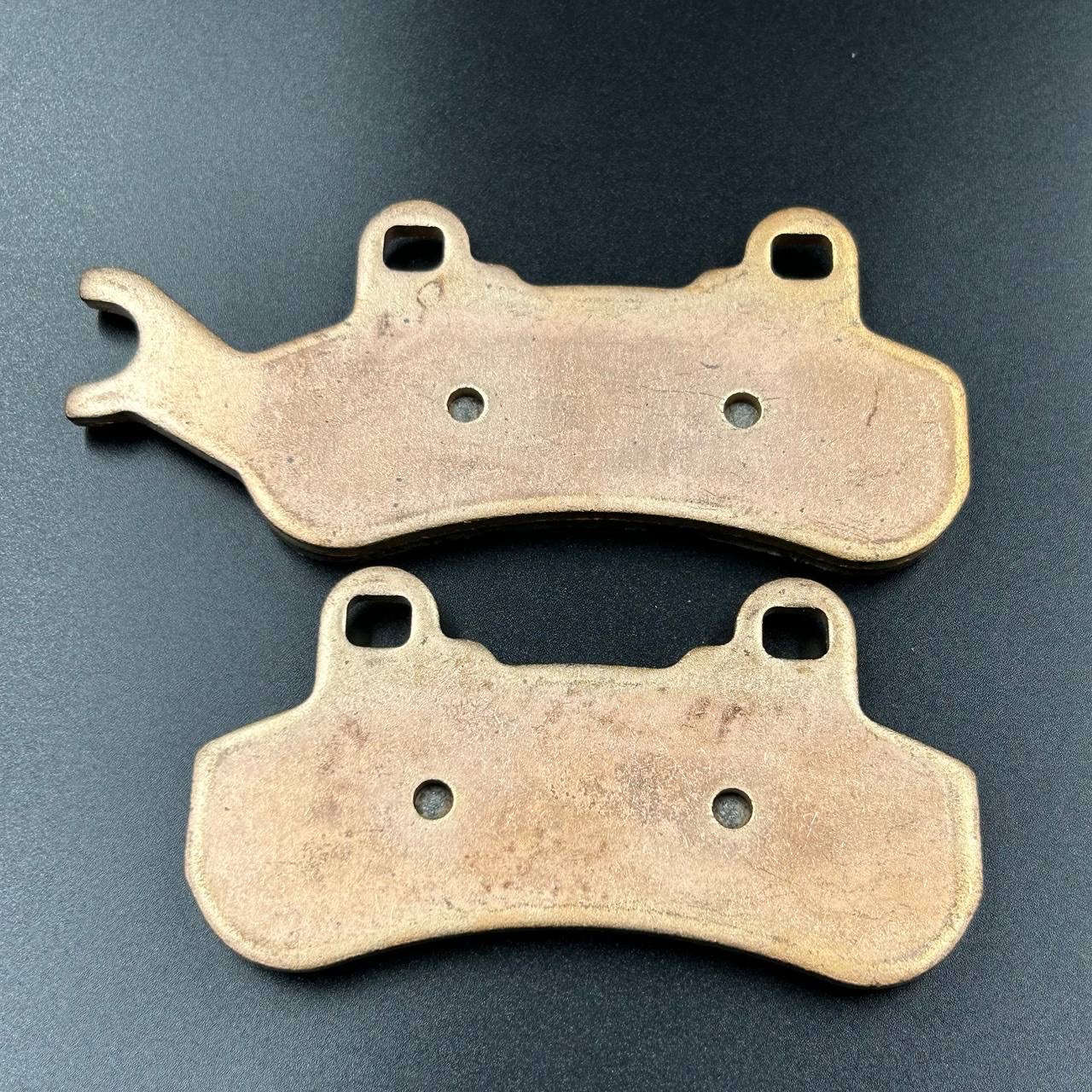 картинка Колодки тормозные (Задние, левые) BRP Maverick X3 (пара) (ZIBO)