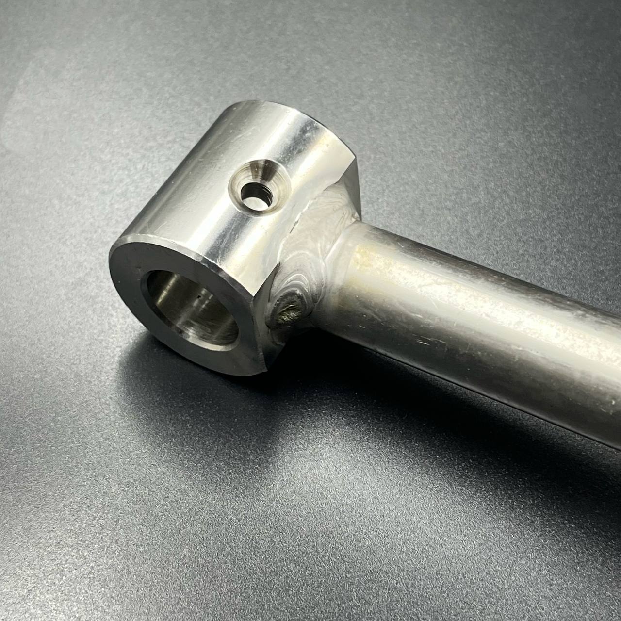 картинка Шток гидроподъема в сборе Mercury Verado   (JSP)