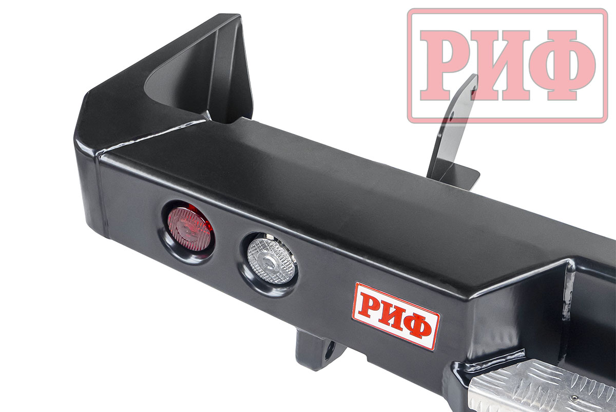 картинка Бампер задний РИФ Toyota Land Cruiser 78 с квадратом под фаркоп, калиткой и фонарями