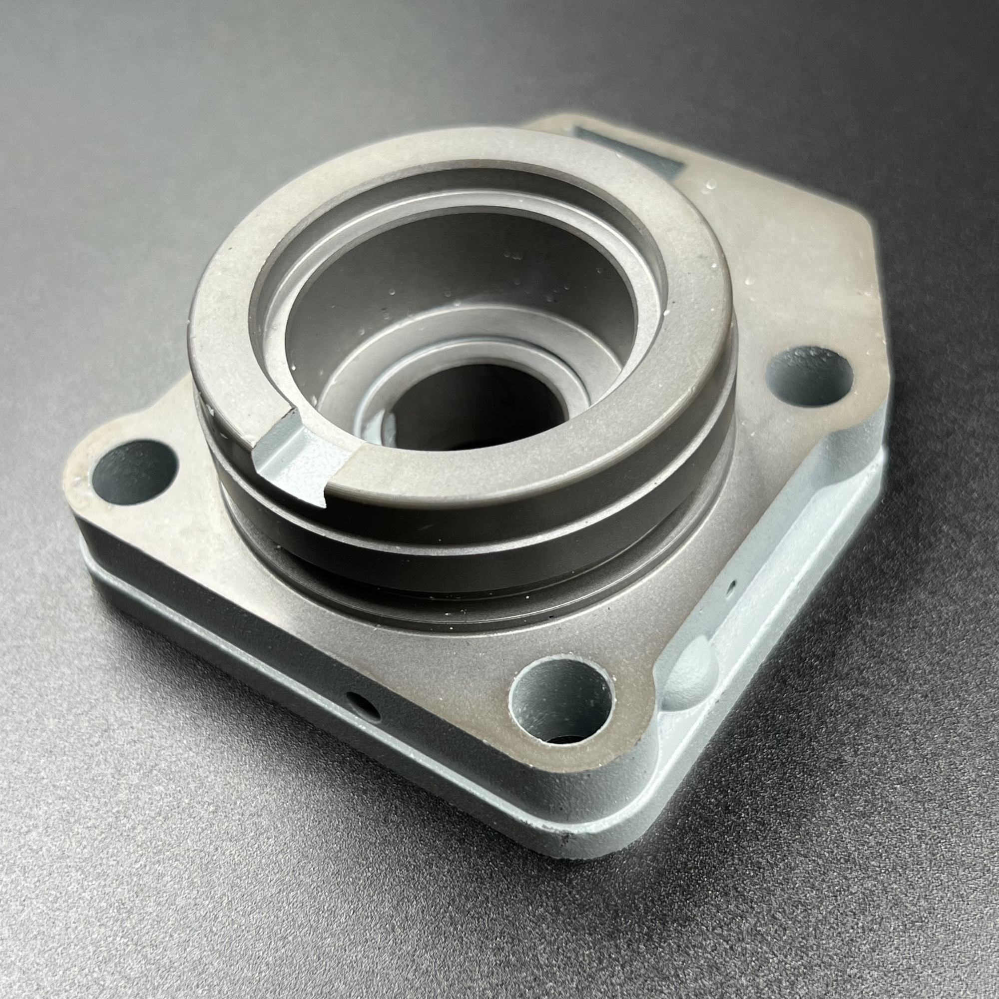 Основание помпы охлаждения Tohatsu 40-50 (3C8-65017-1) (PREMARINE)