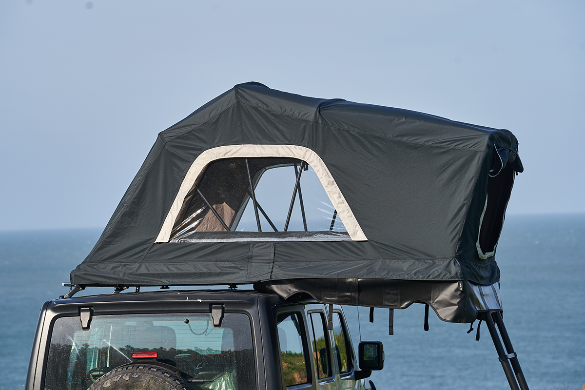 картинка Палатка на крышу автомобиля Wild Land Voyager 140 Pro