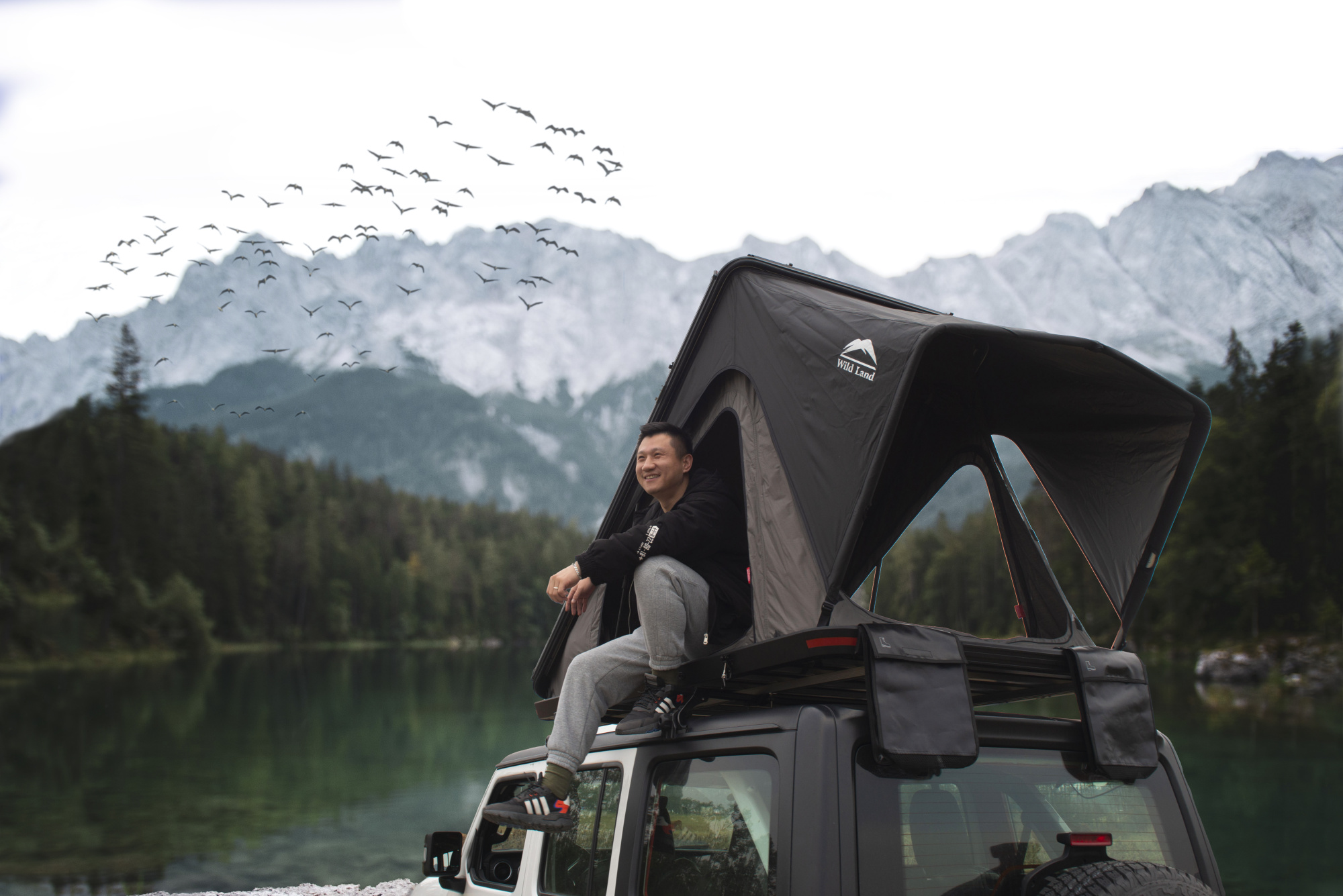 картинка Палатка на крышу автомобиля Wild Land Bush Cruiser 120
