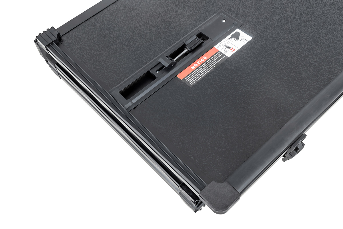 картинка Крышка кузова JAC T8, трёхсекционная, алюминиевая, черная