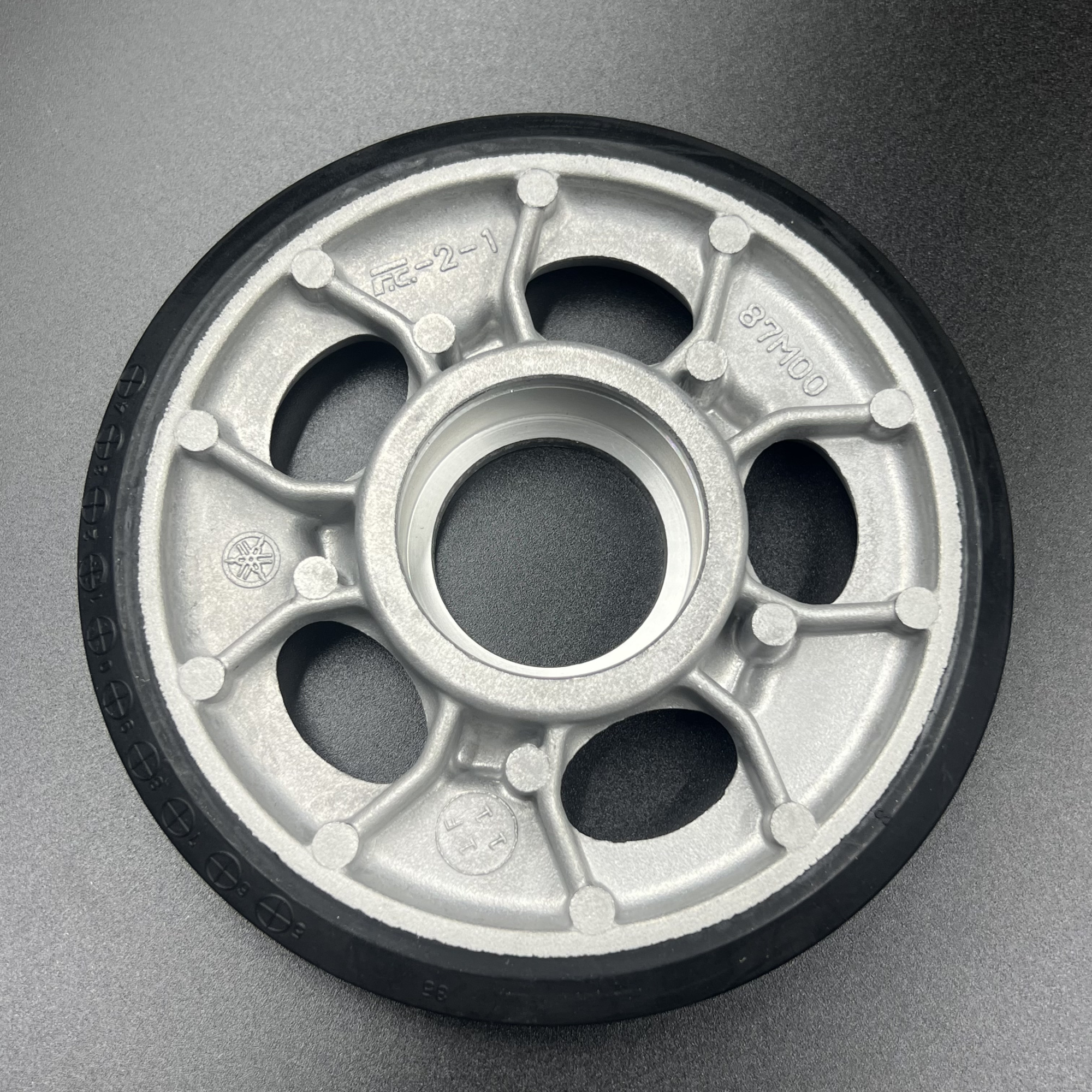 картинка Ролик трака Yamaha BR250, VK540, VK10 (04-116-96) (Yamaha)