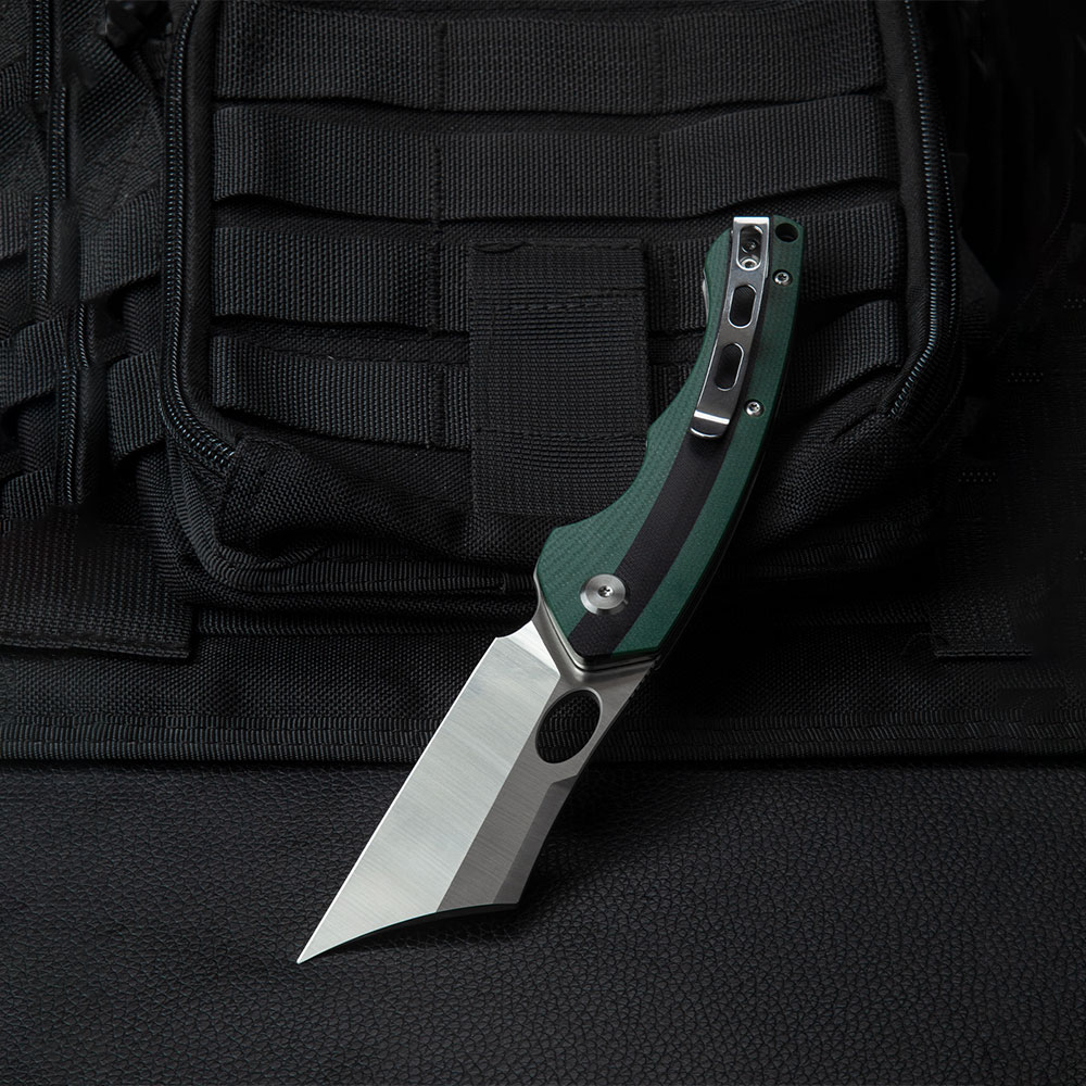 картинка Нож Bestech Skirmish сталь D2, рукоять G10 черно-зеленая