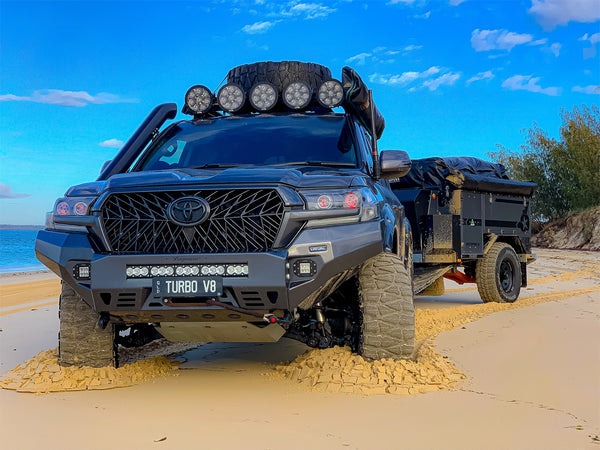 картинка Передний бампер Toyota Land Cruiser 200 2016-2021 Rival