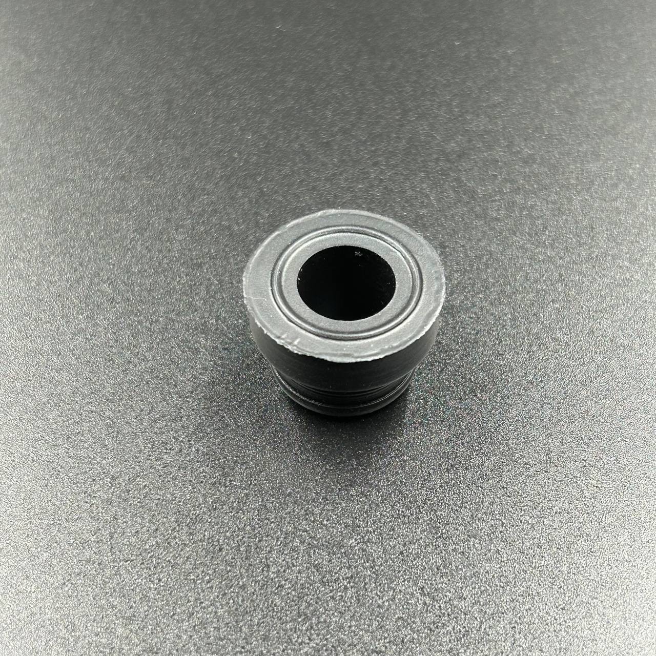 картинка Уплотнение трубки охлаждения Suzuki DT 40-40C, DF 40-50 (Suzuki)