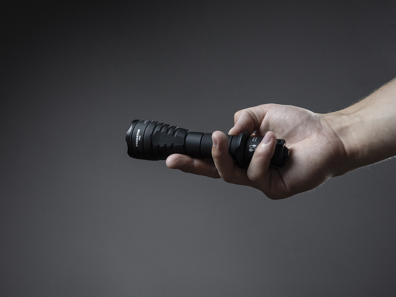 картинка Фонарь Armytek Predator Pro Magnet USB White
