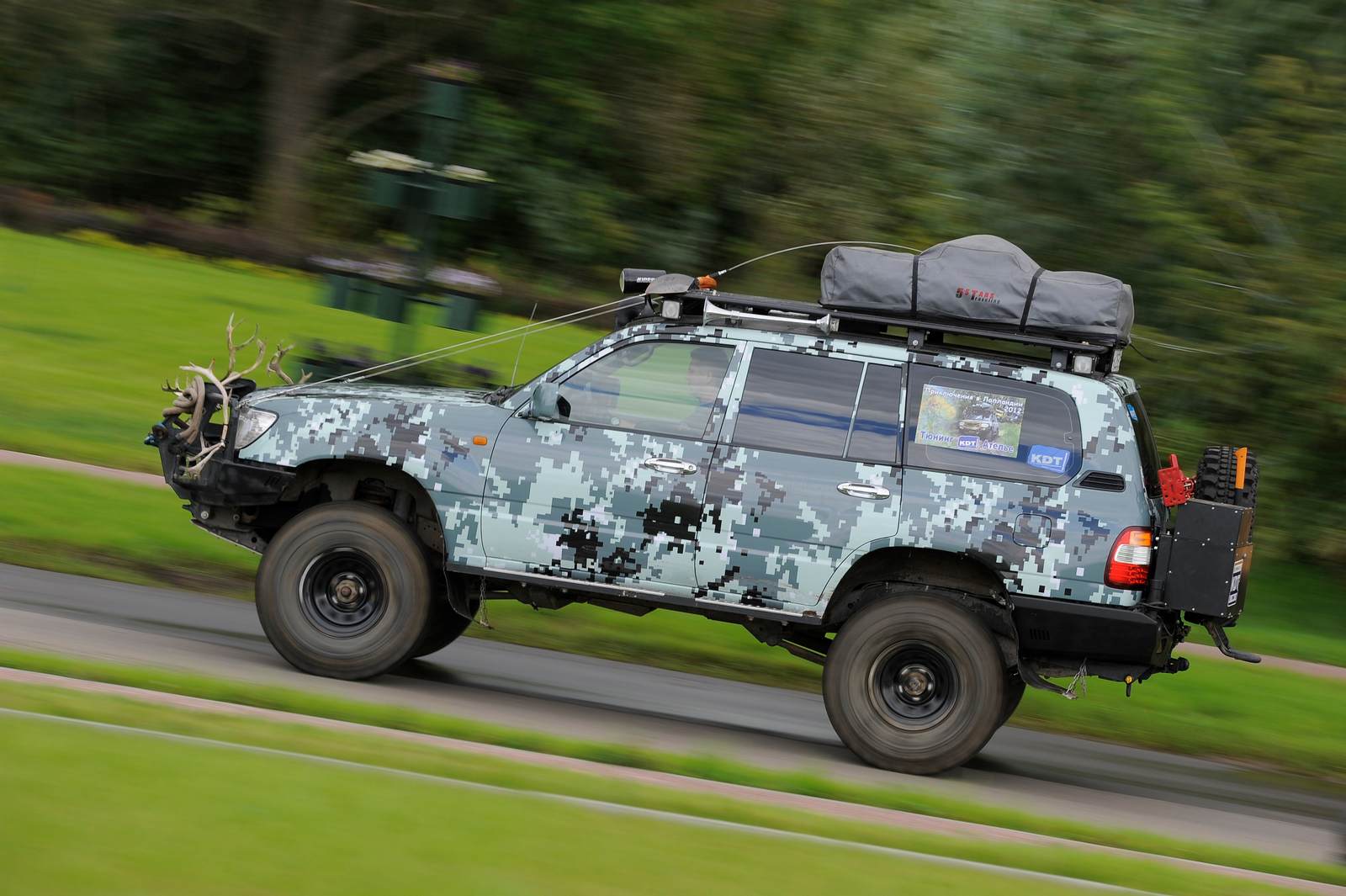 картинка Передний силовой бампер со съемным кенгурином - Toyota Land Cruiser 105/100