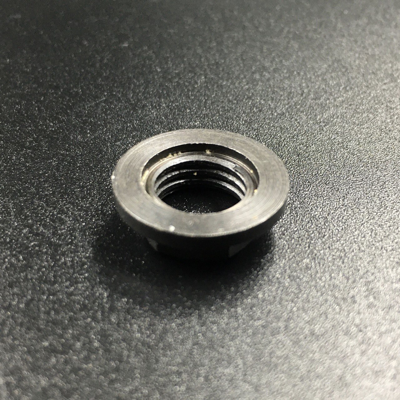 Гайка крепления пиньона Yamaha 20-30, F20-25 (Omax)