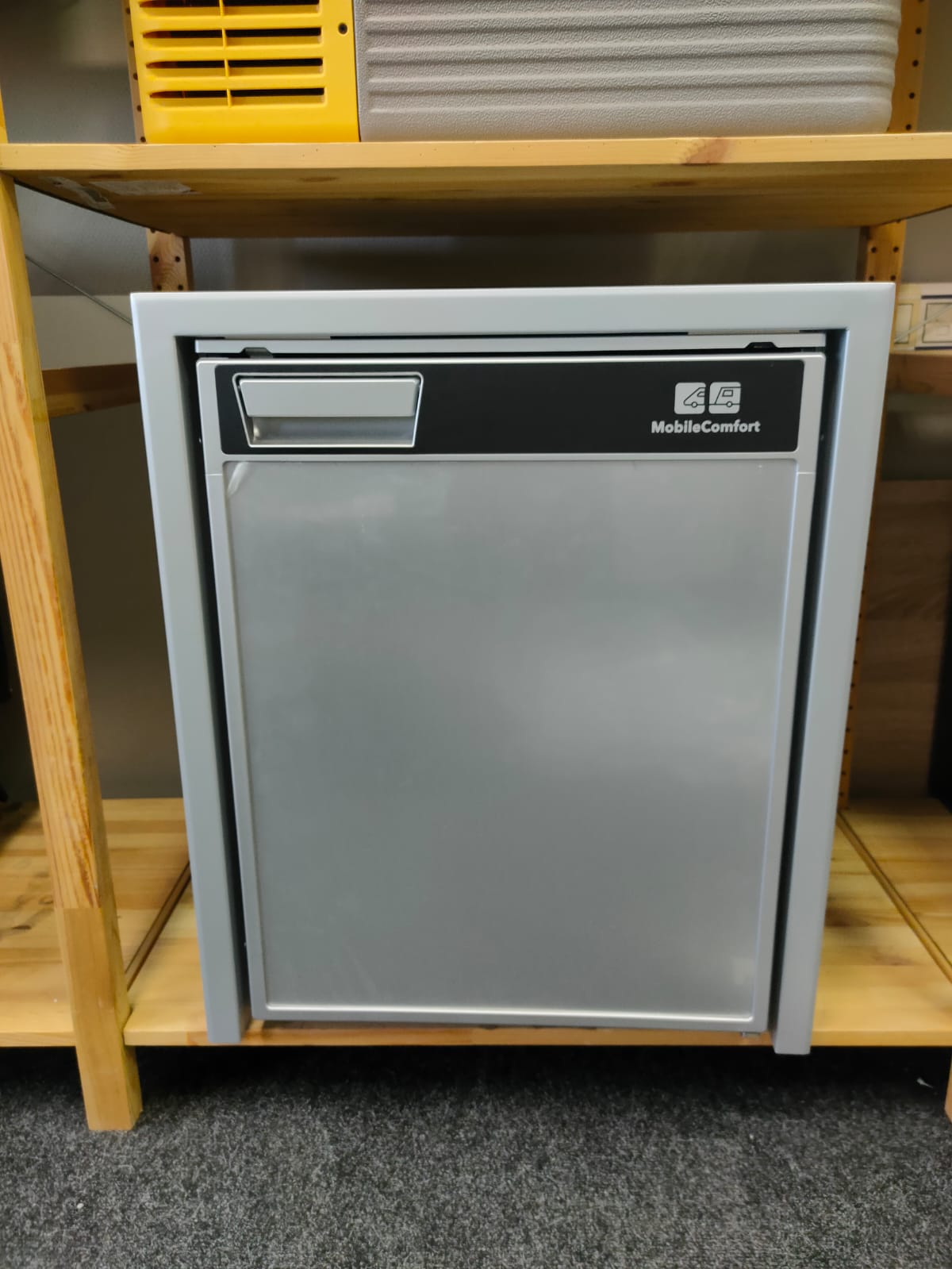 картинка Компрессорный автохолодильник MobileComfort MC-CRX-85