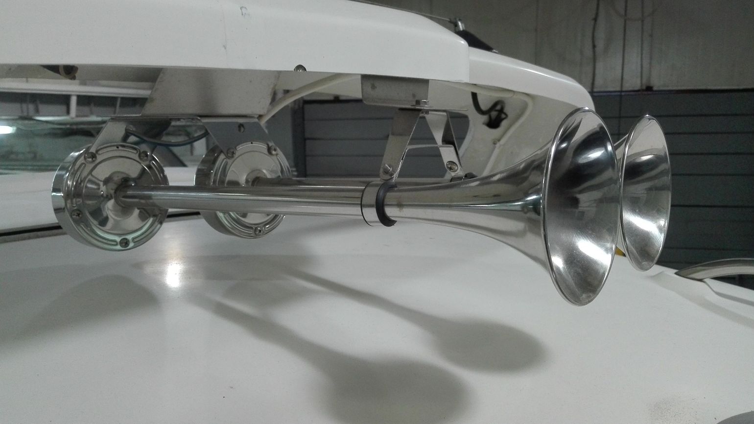 картинка Сигнал звуковой двойной, 12 В 18-1/2"