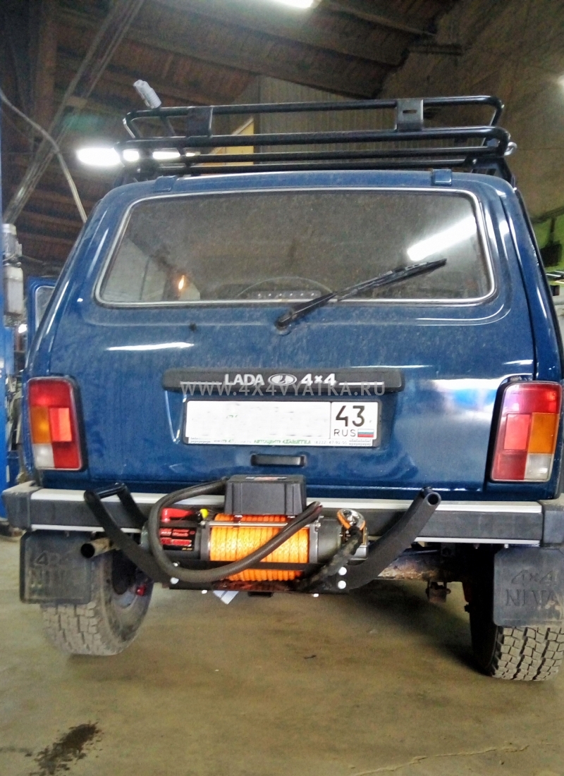 картинка Площадка переносной лебедки 4х4ВЯТКА в квадрат фаркопа