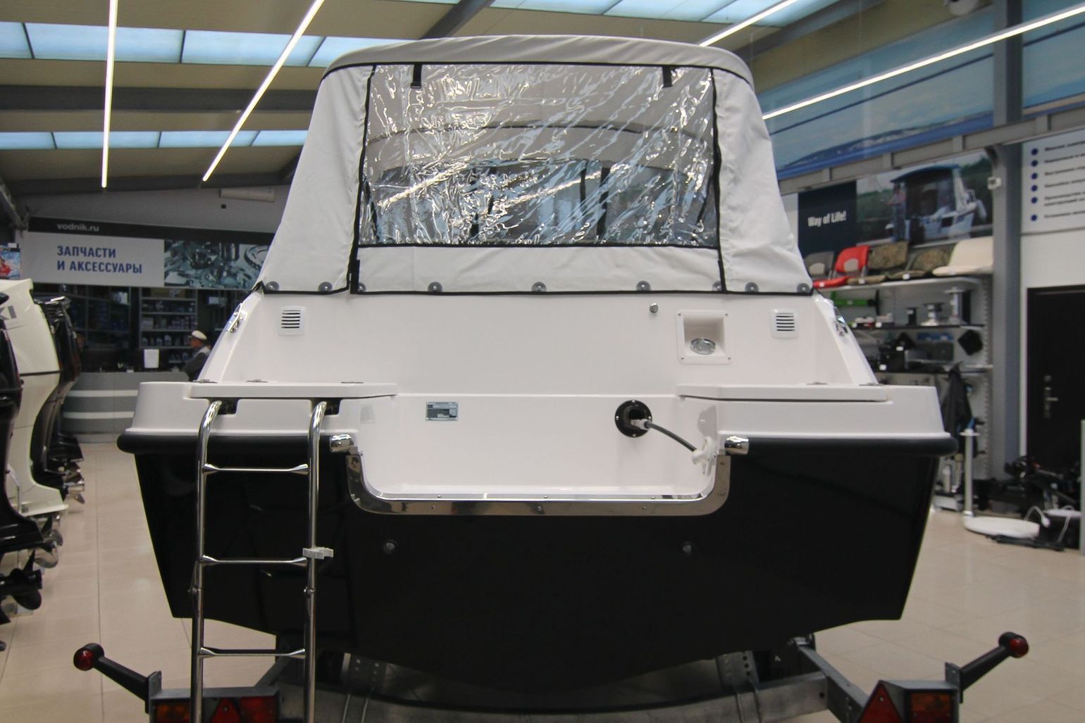 картинка Катер Феникс 510 BR