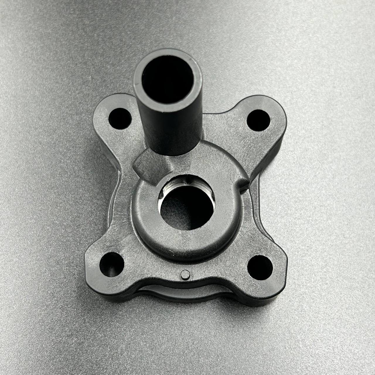 картинка Корпус помпы охлаждения Honda BF8-20 (19215-ZW9-010) (PREMARINE)