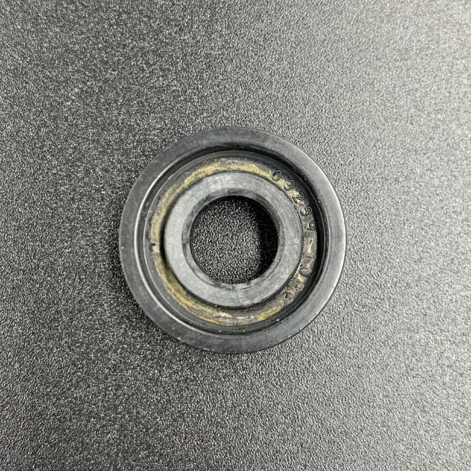 картинка Сальник Suzuki (09289-10002) (10x22x8) (Suzuki)