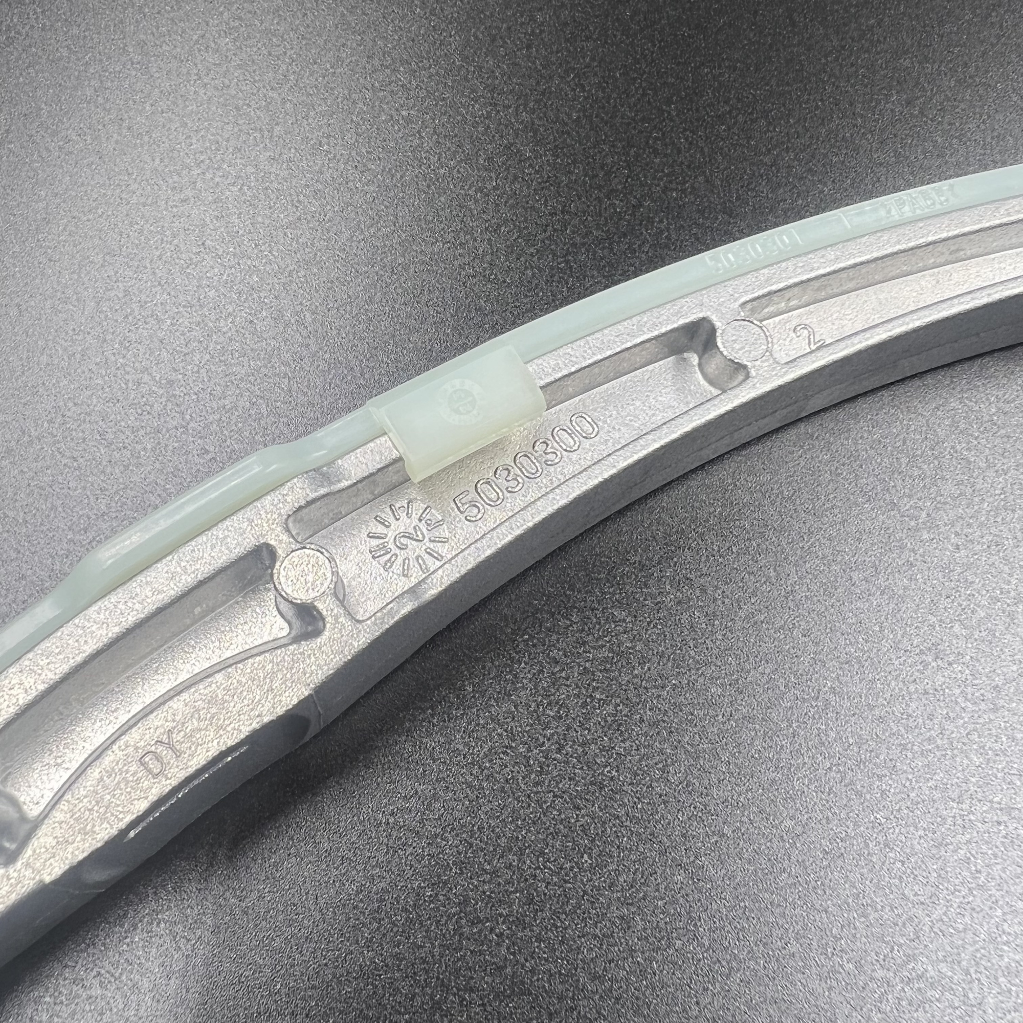 картинка Планка натяжителя цепи Yamaha VK10, RS10 (Yamaha)