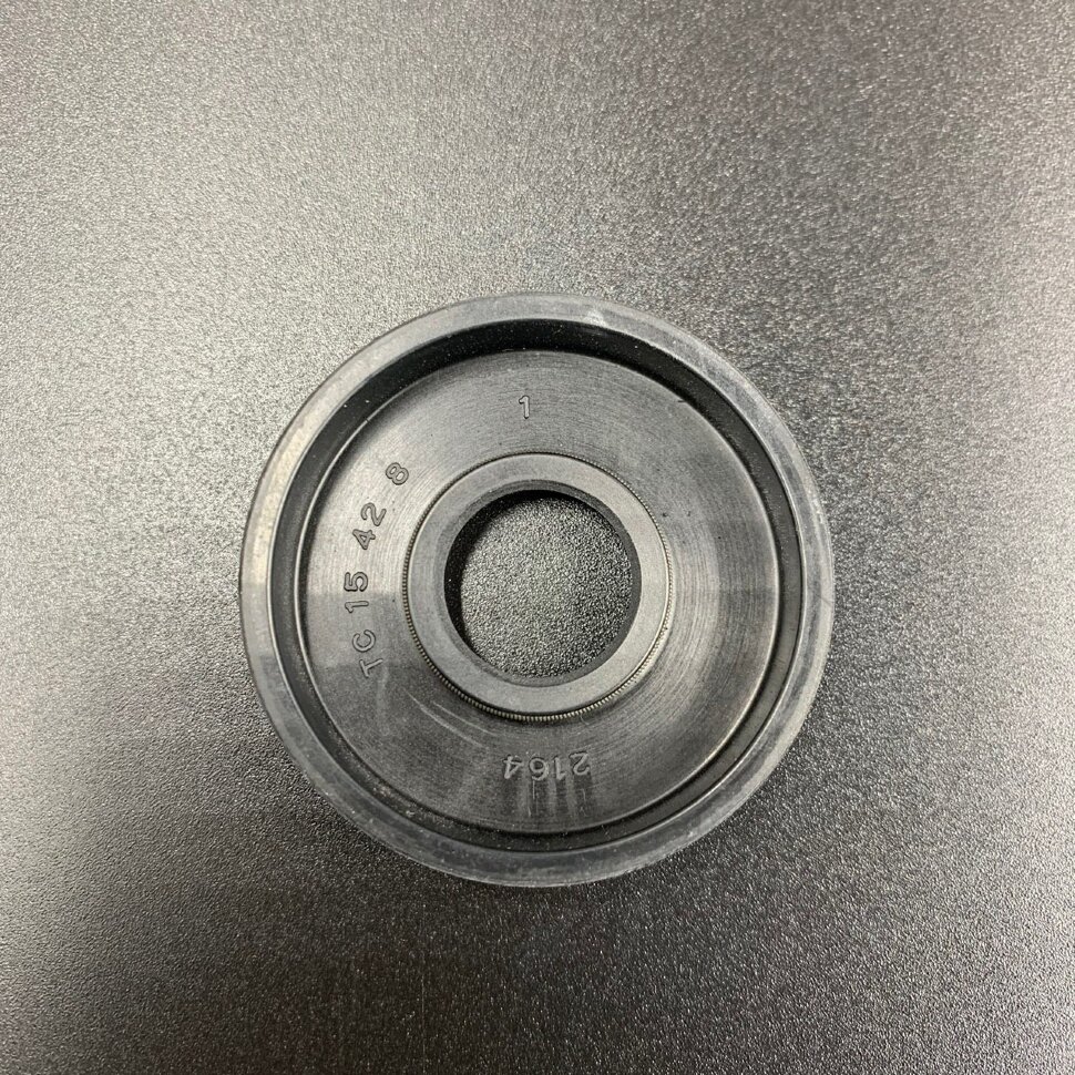 картинка Сальник коленвала Yamaha 2 (93102-15M32) (15x42x8) (Omax)