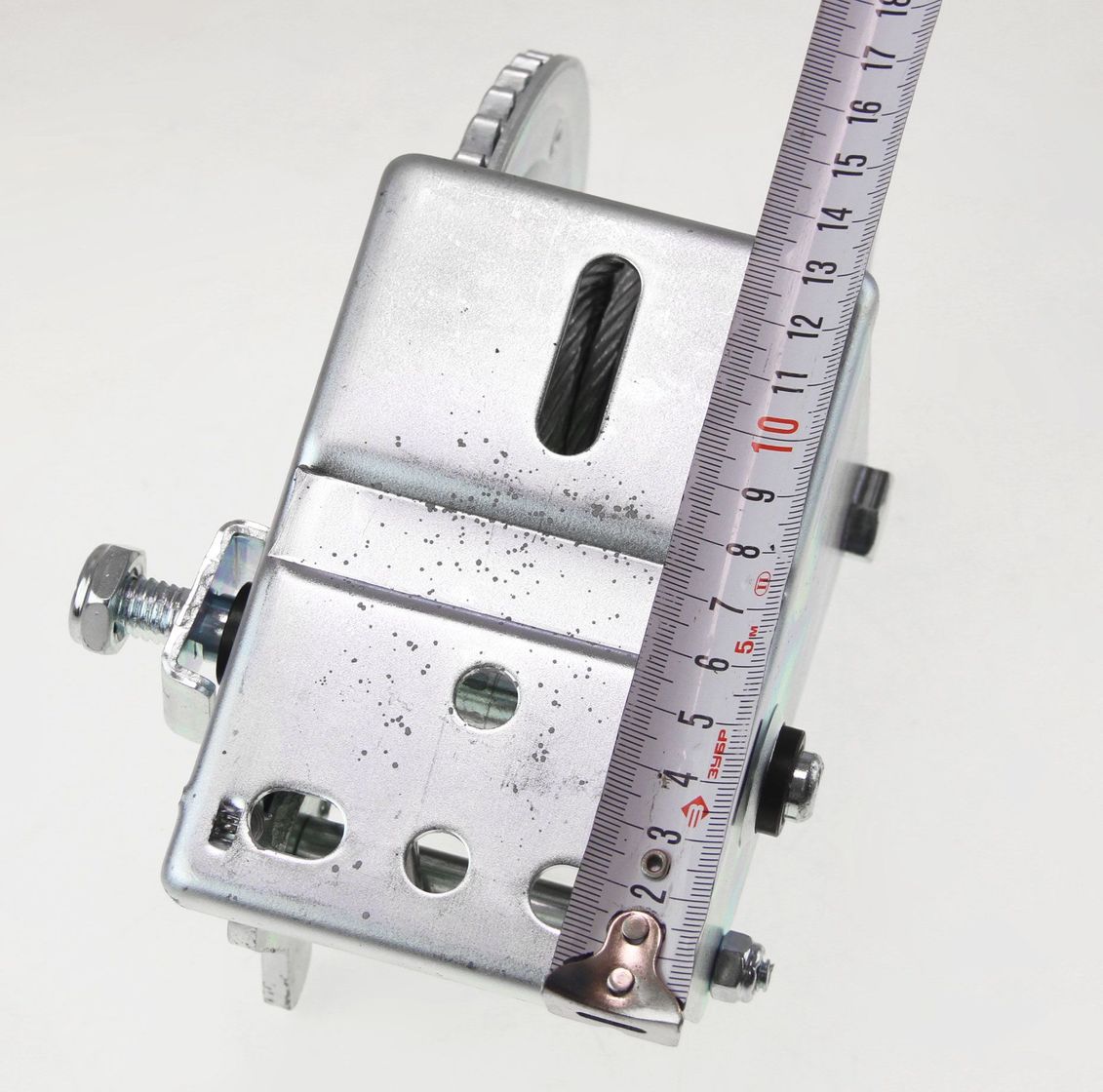 картинка Лебедка для прицепа 1000 lbs (455 кг)