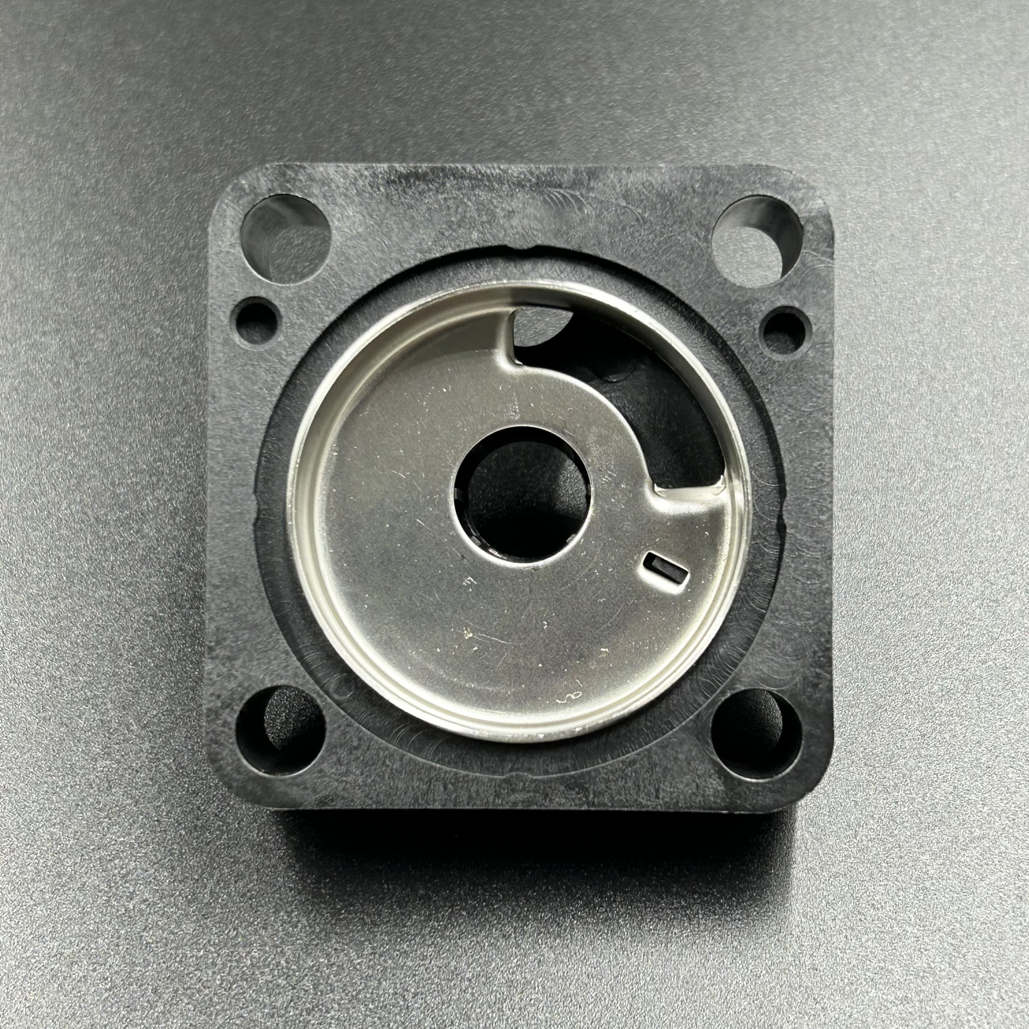 картинка Корпус помпы охлаждения Yamaha 9.9-15, F6-15 (KACAWA)