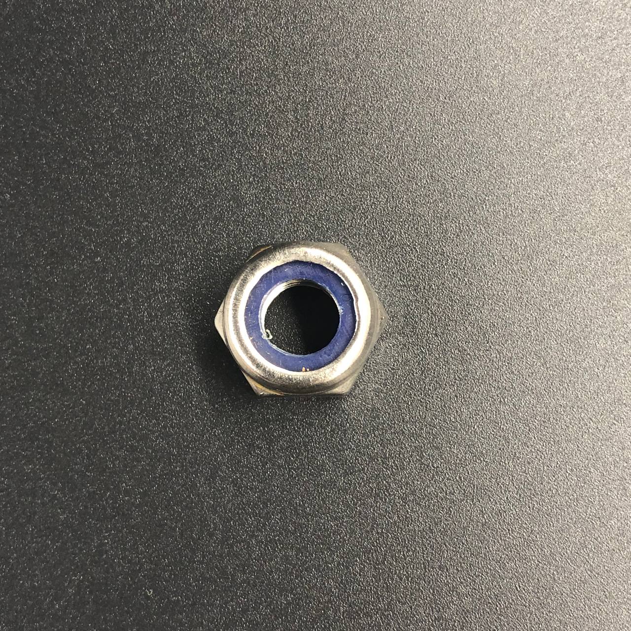 картинка Гайка гребного винта MERCURY 6-15лс (М10) (Omax)