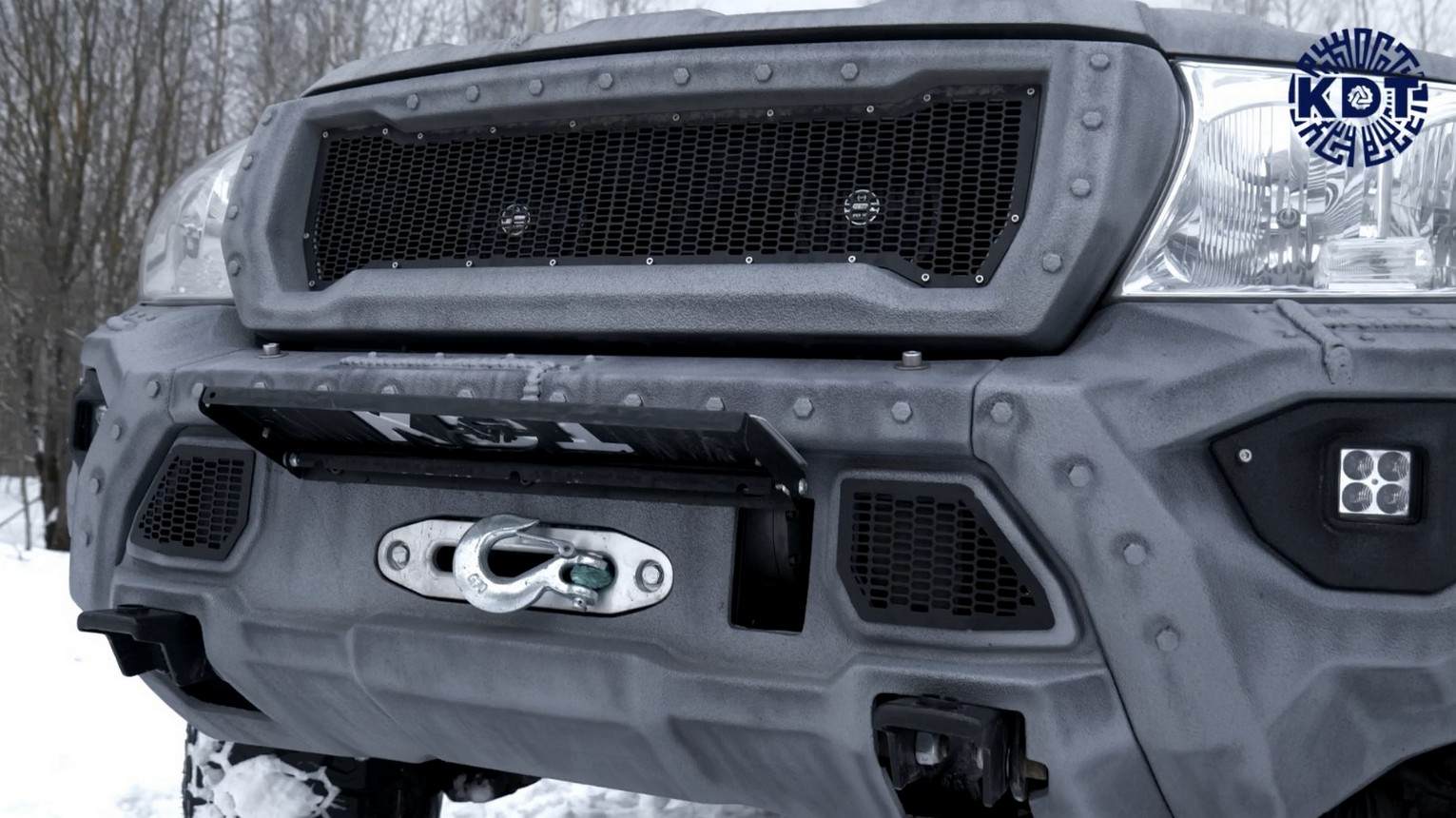 картинка Силовой композитный бампер - Toyota Land Cruiser 200