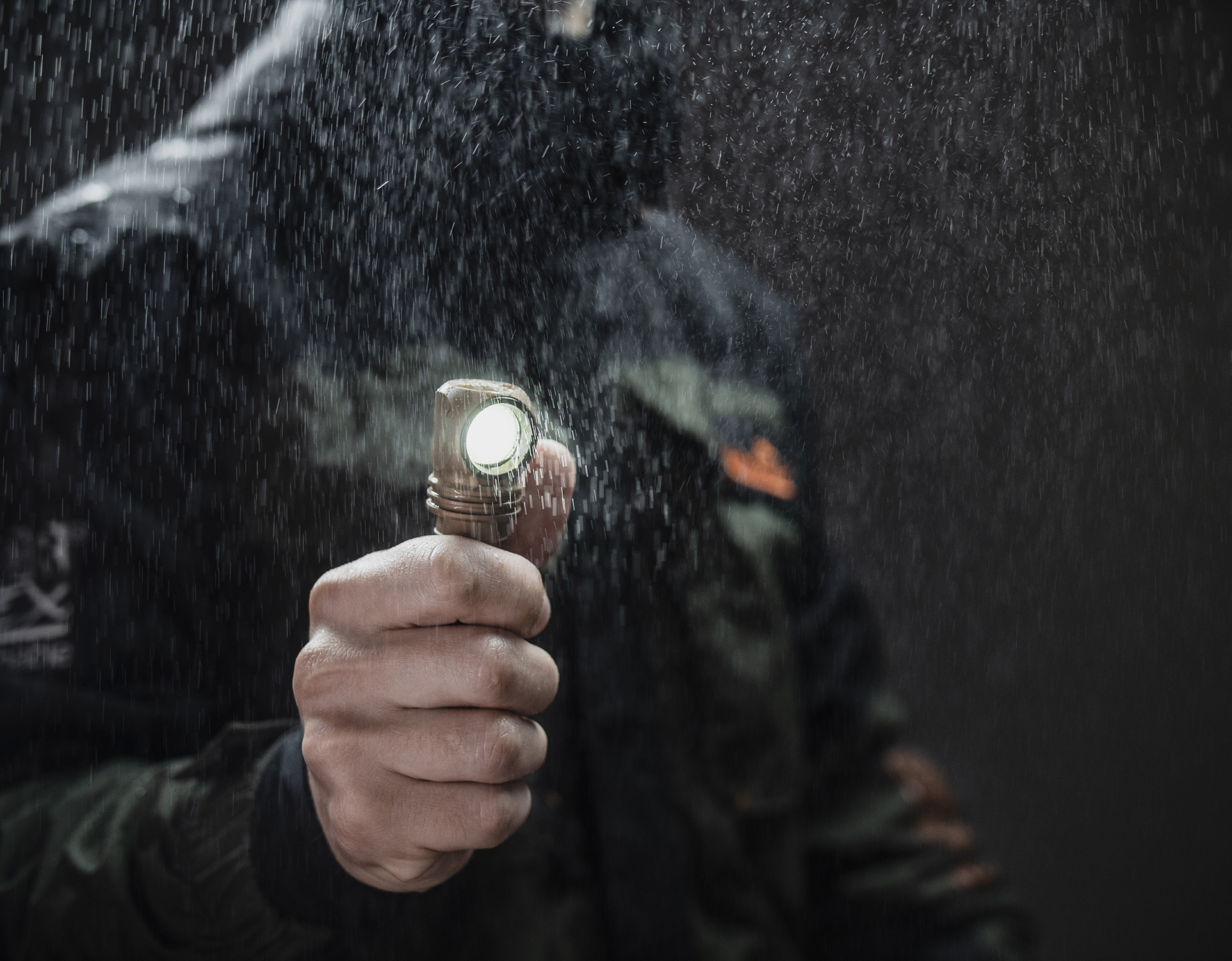 картинка Фонарь налобный Armytek Wizard C2 Pro White (Sand)