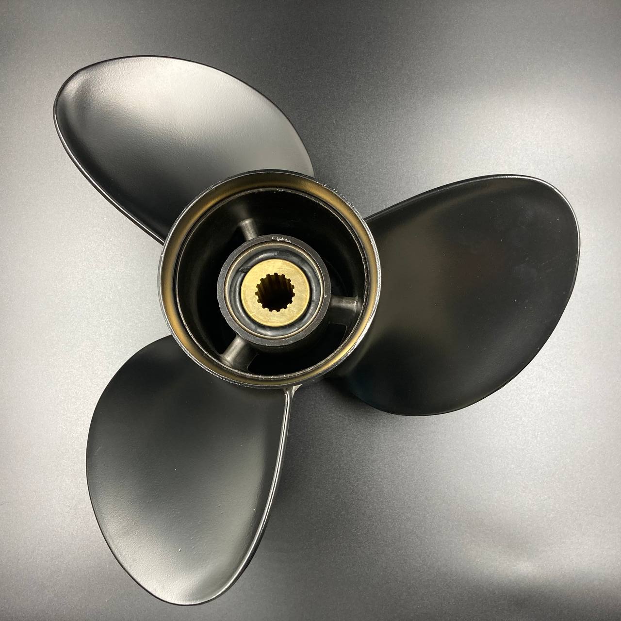 картинка Гребной винт Yamaha 150-300, F150-F275, F300B (3x15x17)
