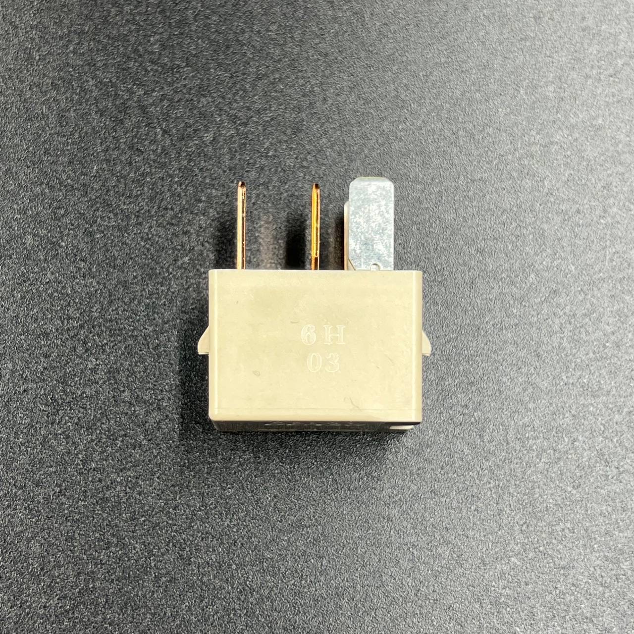 картинка Реле стартера Suzuki DF9.9-350 (Suzuki)