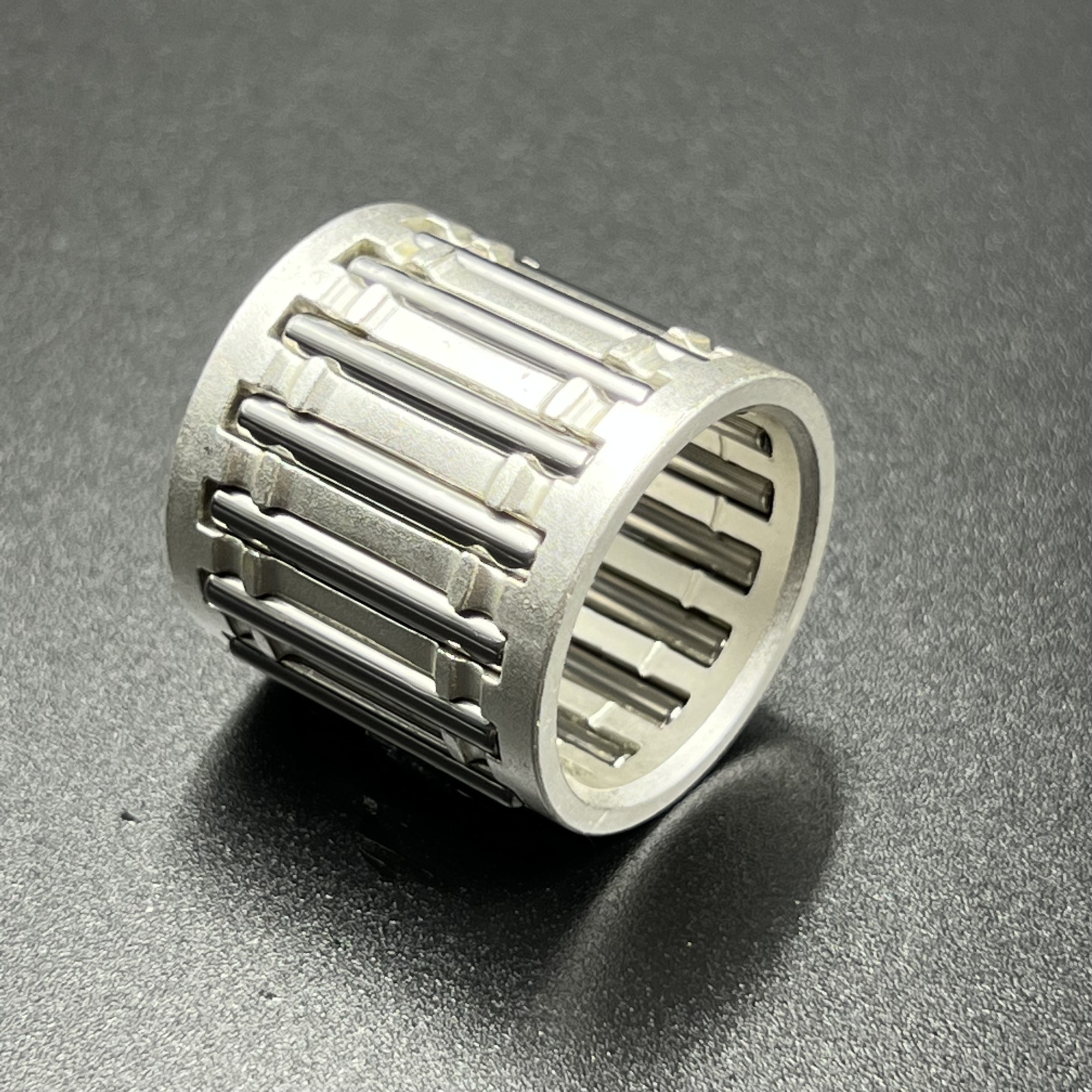 картинка Поршневой подшипник Yamaha VK540 (20x25x24) (93310-320G0) (KINETIX)