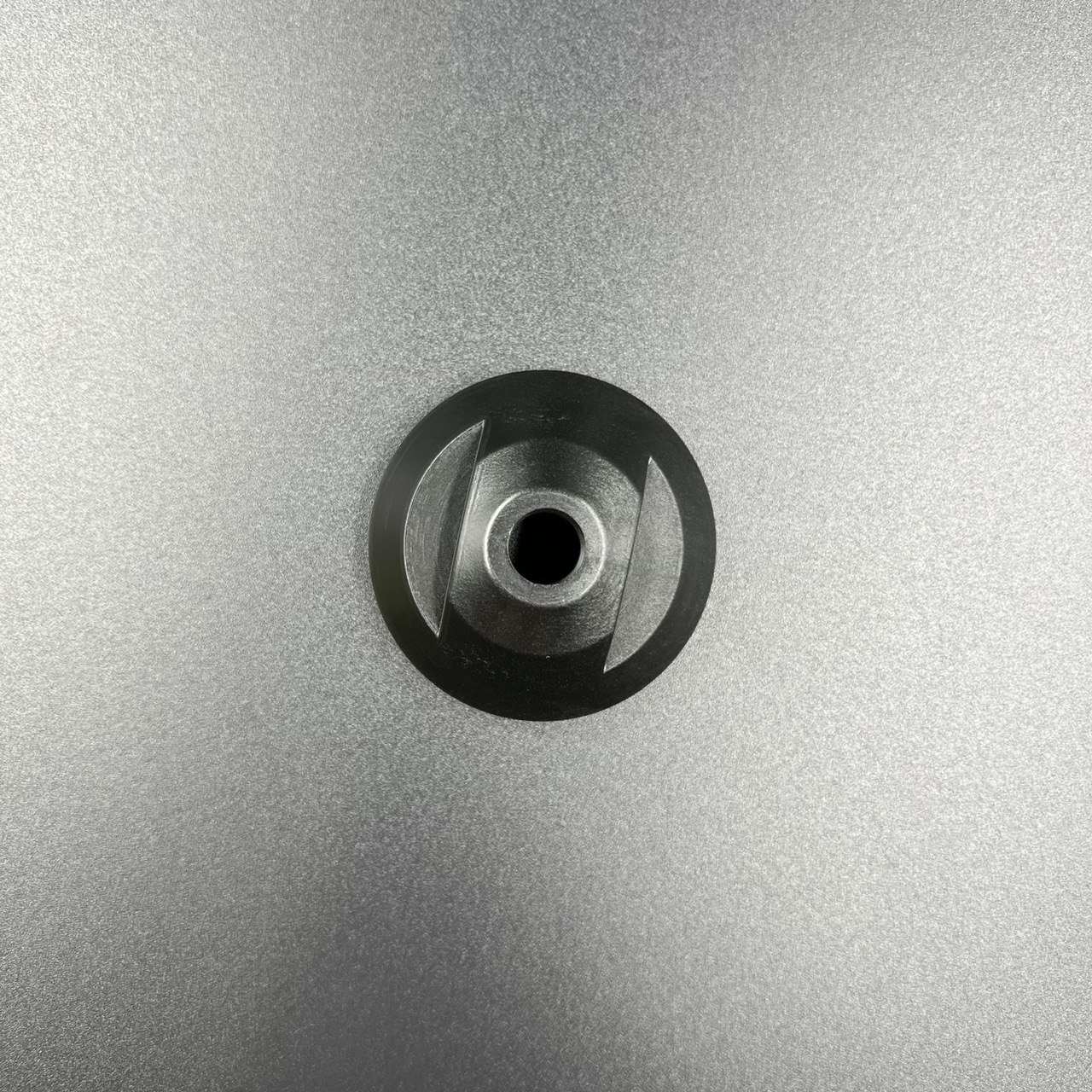 картинка Крышка крепления гидроцилиндров Mercruiser Bravo I-II-III (Omax)