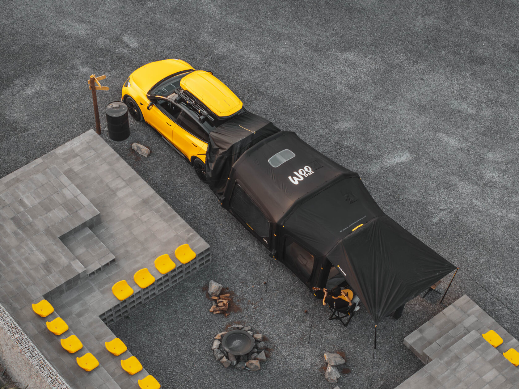 картинка Надувная палатка для автомобиля WOO SPACE (Багажник открывается набок)
