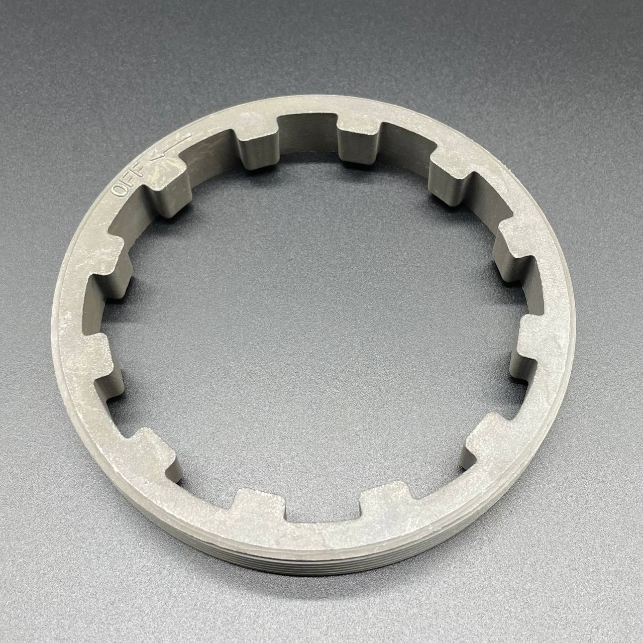 Гайка редуктора корончатая Yamaha 60-140, F40-100 (YHS)