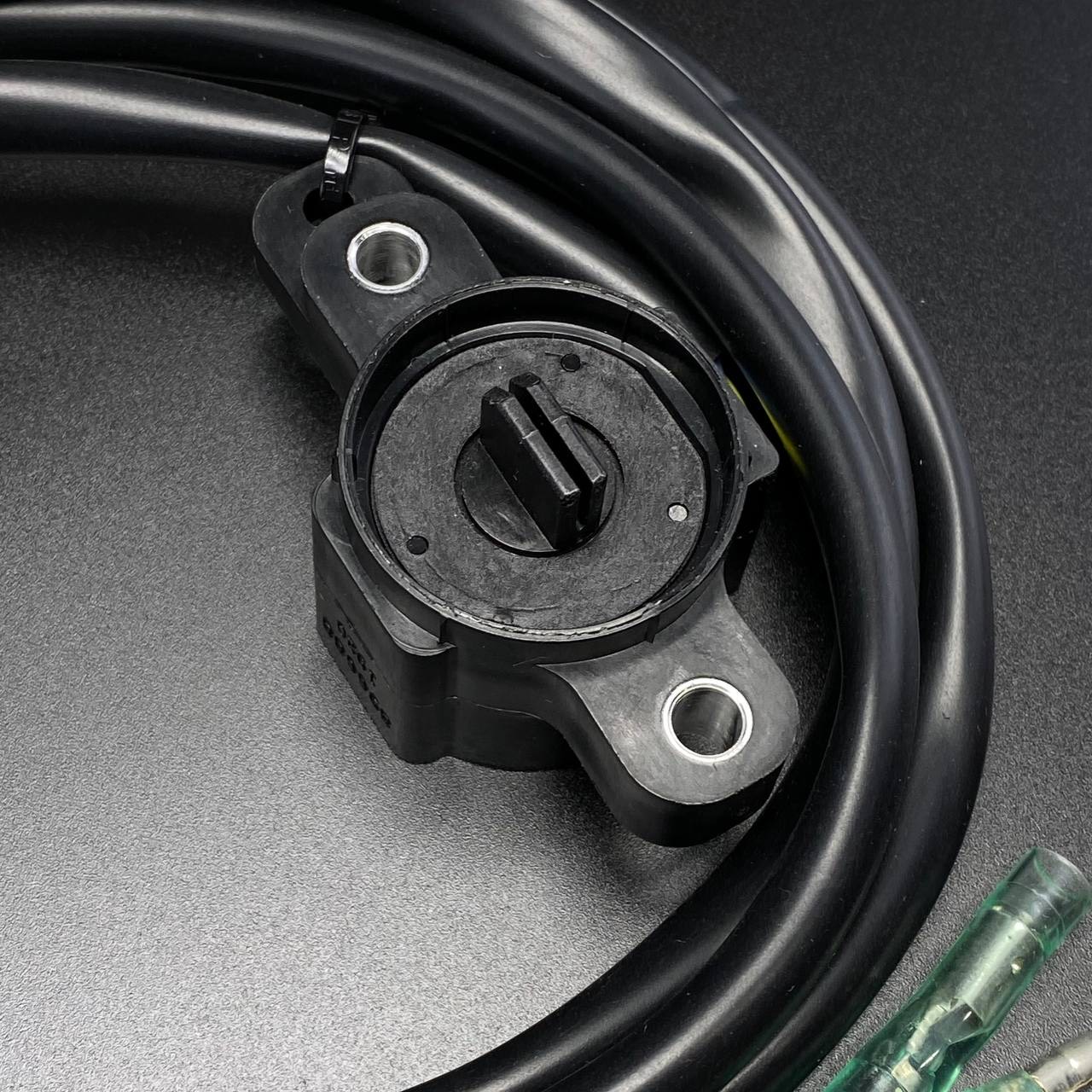 картинка Датчик угла откидывания мотора SENSOR (Quicksilver)