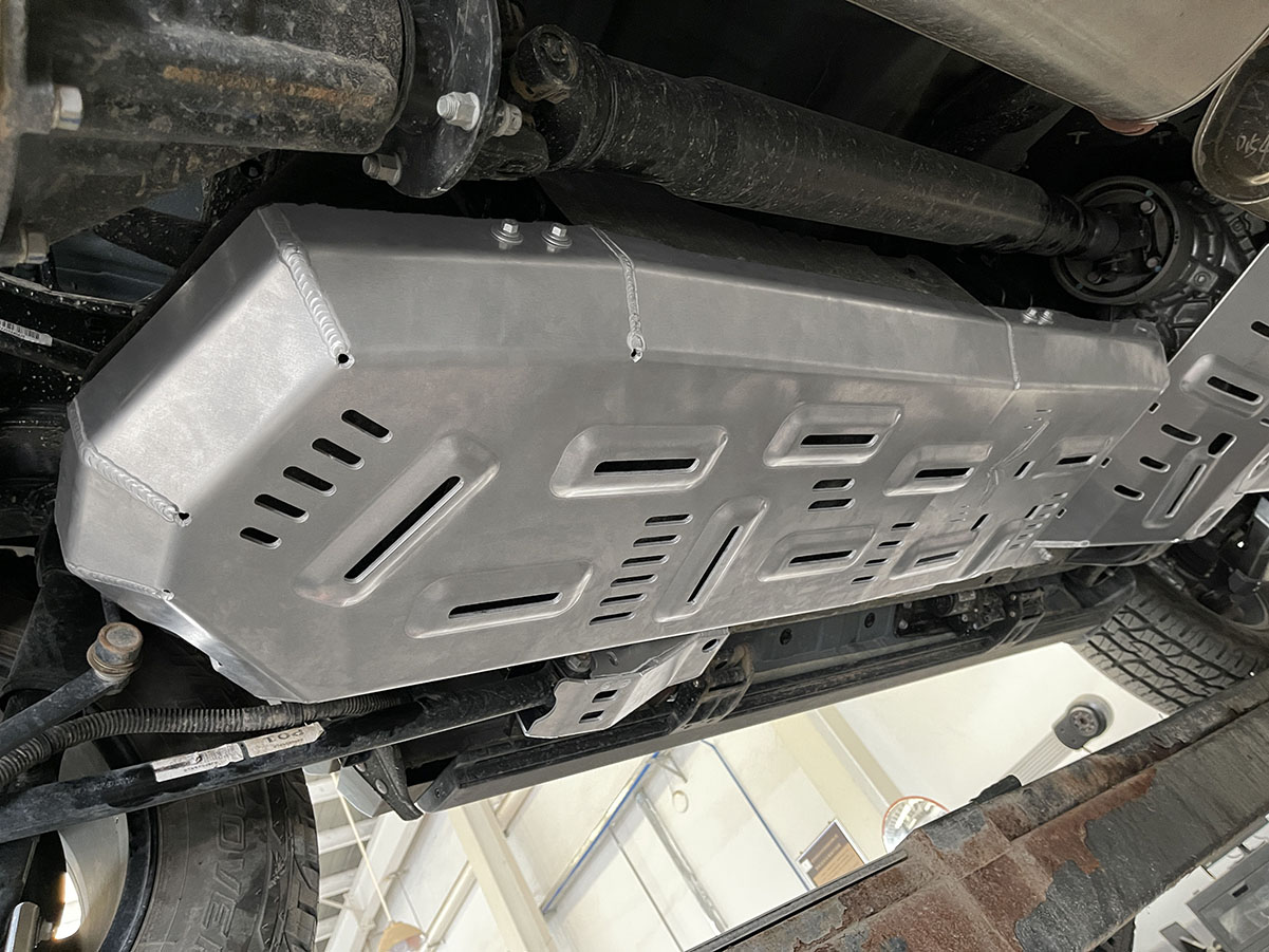 картинка Защита топливного бака TANK 400 2.0T (2024+), алюминий, 8 мм