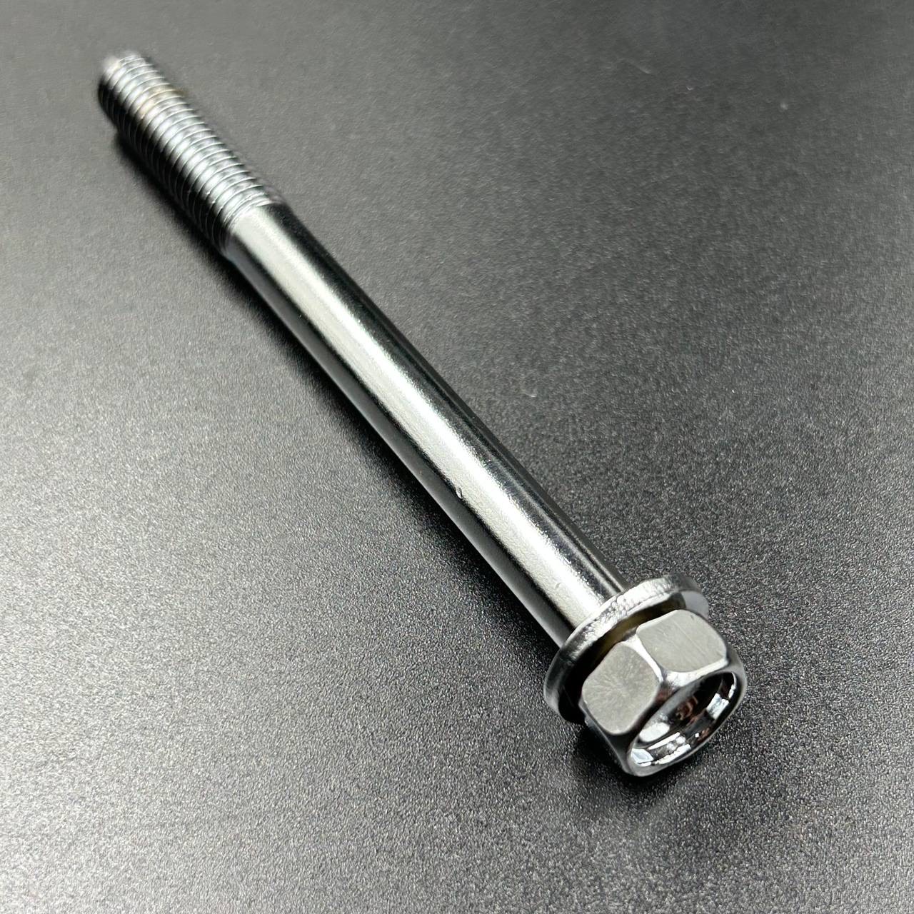 картинка Болт блока Yamaha F75-130 (Yamaha)