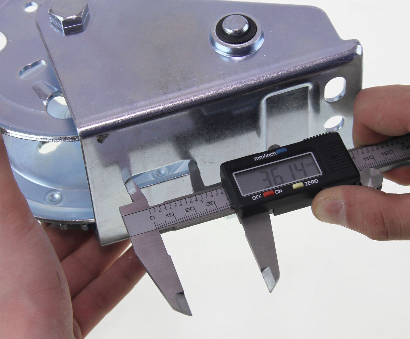 картинка Лебедка для прицепа 1000 lbs (455 кг)