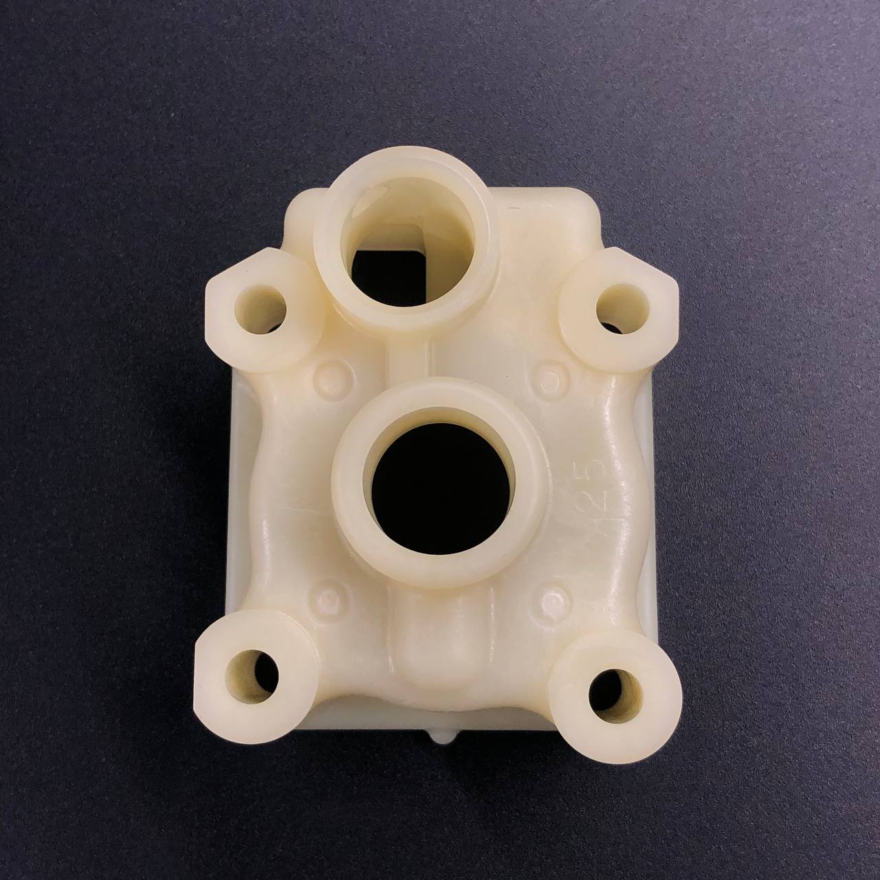 картинка Корпус помпы охлаждения Tohatsu MFS25-30 (Tohatsu)